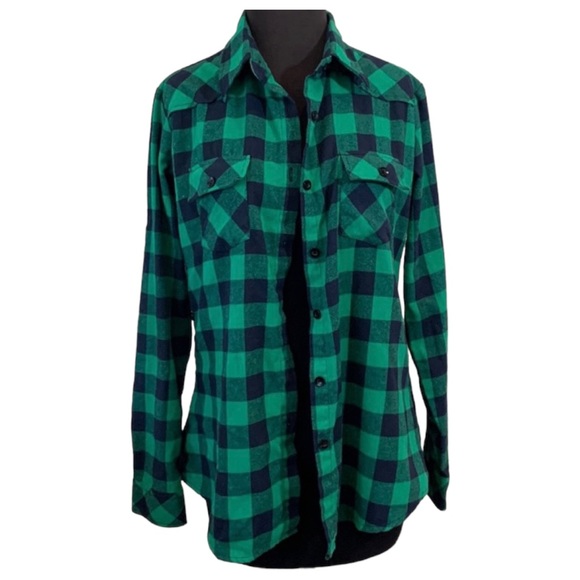 Ochenta green and black flannel. Button up w/ Synch waist! - Picture 1 of 9